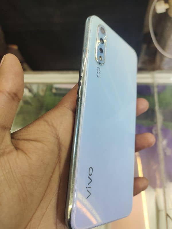 Vivo S1 condition 10/9 koi masla ni ha All ok ha 3