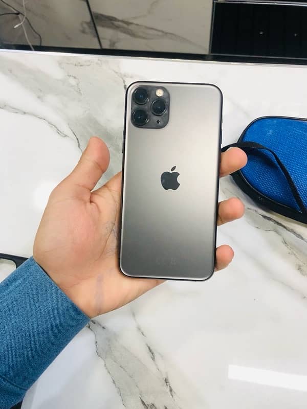 iPhone 11  pro pta approved 0