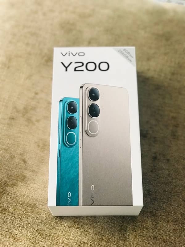 Vivo Y200 8/256 just box open today 6/3/2025 1