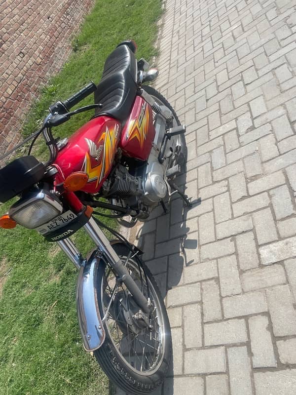 Honda 125 2021 ganiun 4