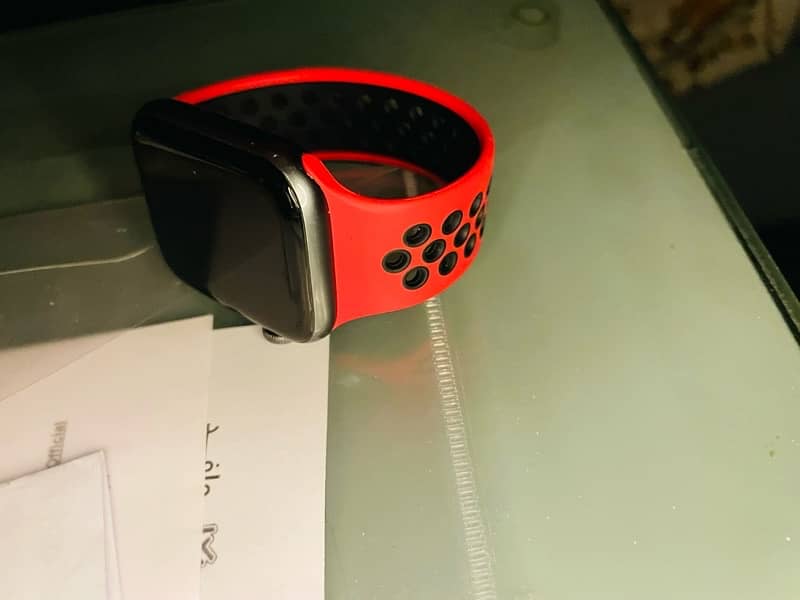 Apple Watch Series 5 44mm 3