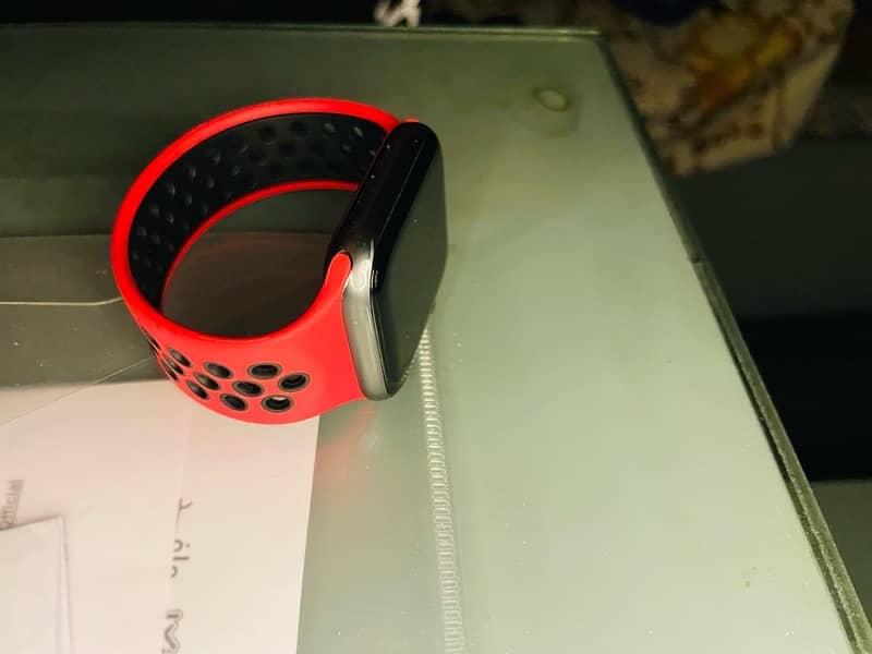 Apple Watch Series 5 44mm 4