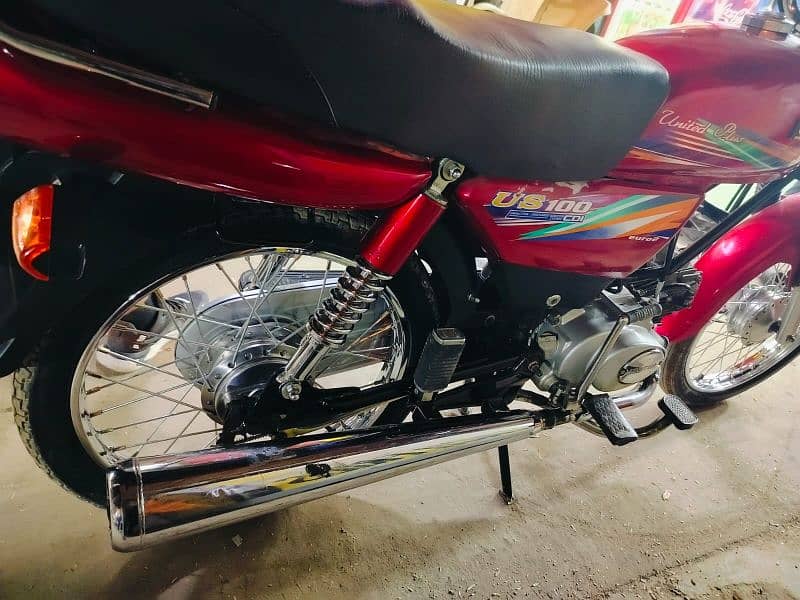 United 100 cc fully restored bike with first owner 9