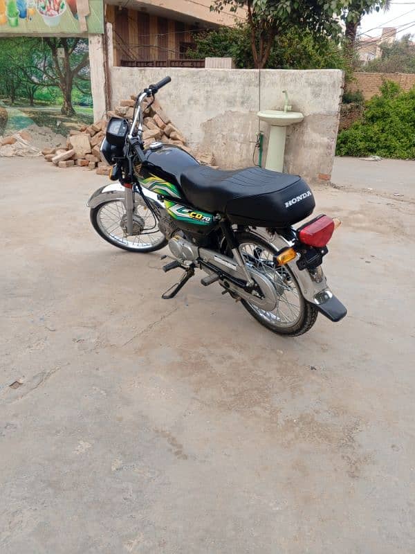 CD Honda 70 10 by 10 good condition new bike 1