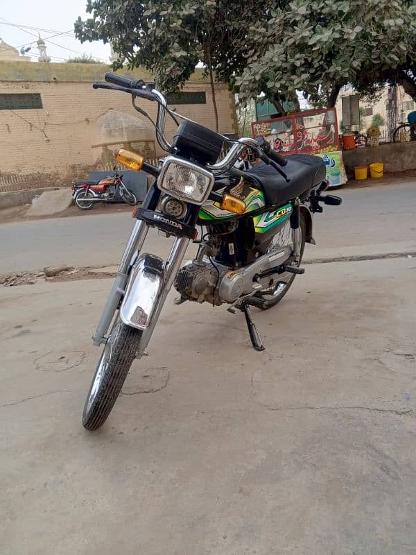 CD Honda 70 10 by 10 good condition new bike 3