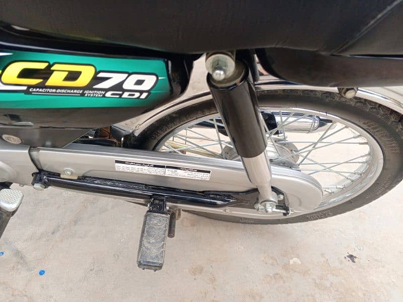 CD Honda 70 10 by 10 good condition new bike 5