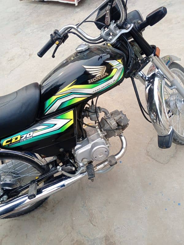 CD Honda 70 10 by 10 good condition new bike 8