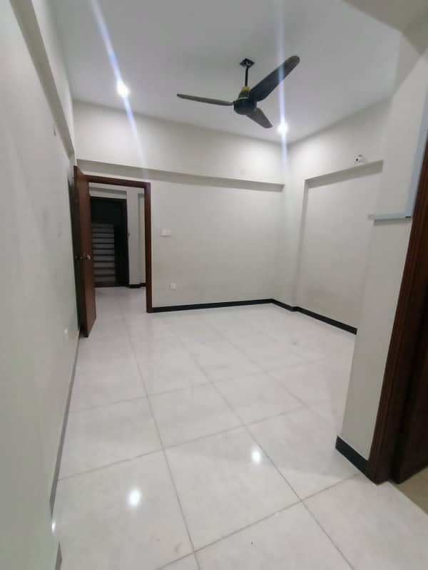 Studio Apartment For Rent 2 Bed Lounge Kitchen Fully Renovated Maintain Flat Proper Family Building 4th Floor Saba Com 4