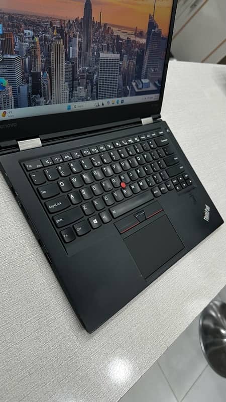 LENOVO Thinkpad X1 Carbon i7 6th Generation Ram 16gb ddr4 SSD 256gb 1