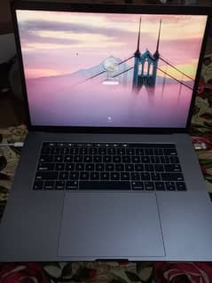 MacBook Pro 2016 with Touch Bar & 16GB Ram with 1TB SSD