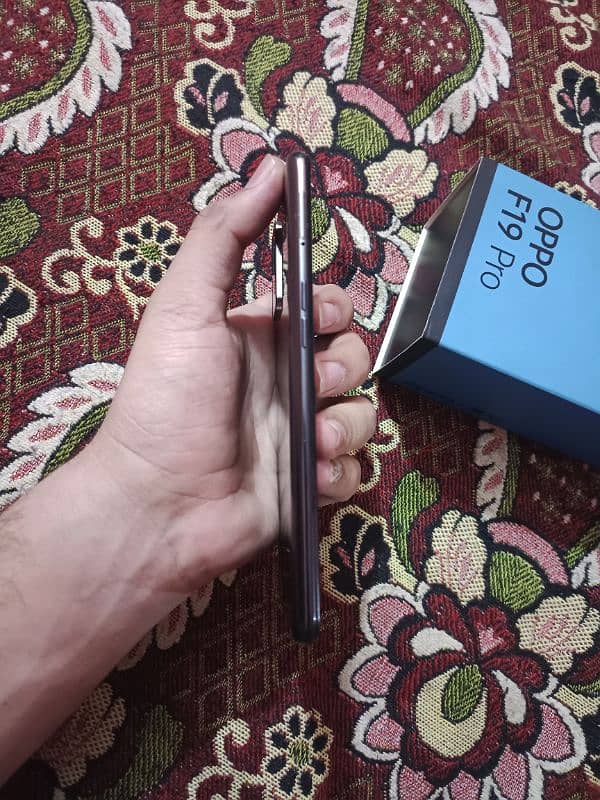 oppo f19pro with box 10by10 8+8gb128gb anda piece official pta 7