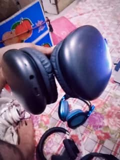 Used. . . . Bluetooth. . . . headphone