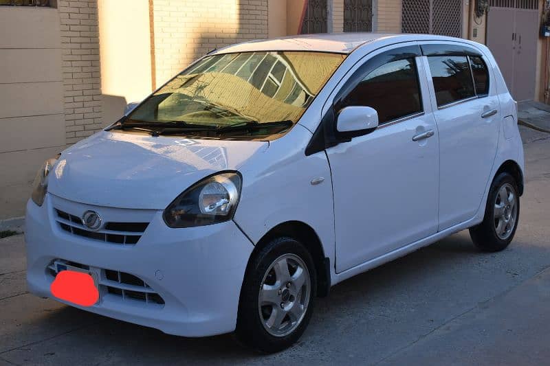 Daihatsu Mira 2016 3