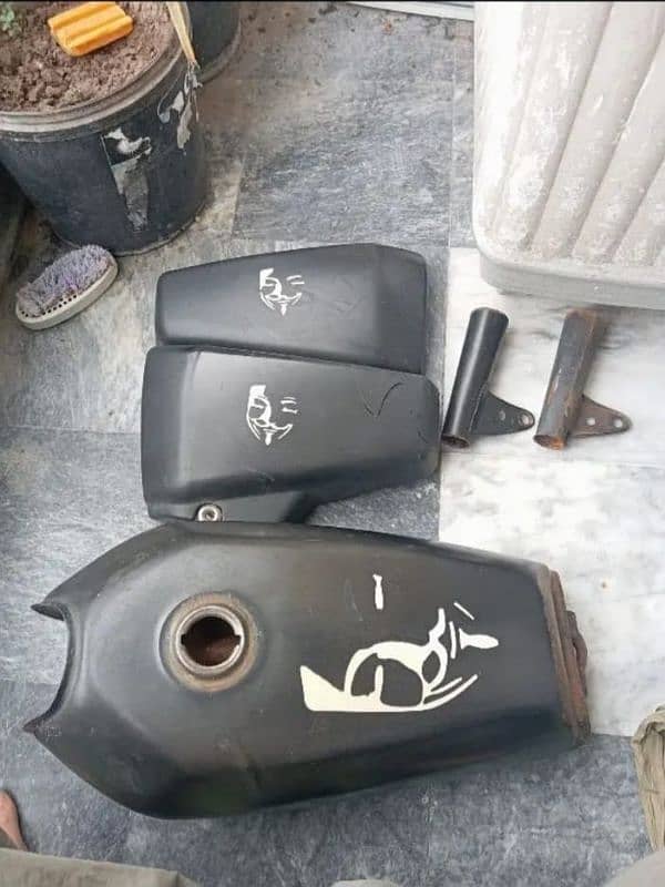 HONDA CD 125 TANKY AND TAPPY FOR SALE 0