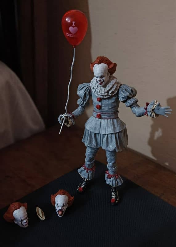 NECA PENNYWISE IT 1 0