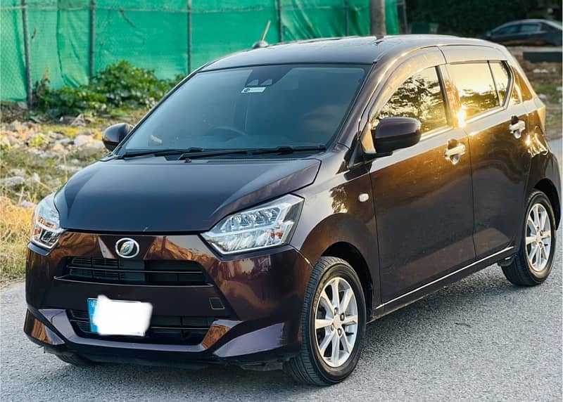 Daihatsu Mira 2018 4