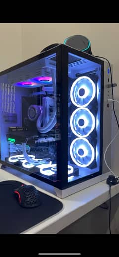 Gaming PC core i7 10709k Lian Li casing o11 dynamic