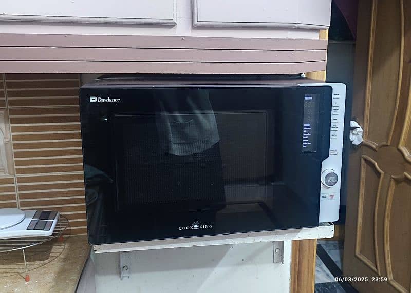 Dawlance DW-550 AF, Microwave Oven with Grill and Convection 1