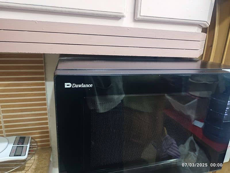 Dawlance DW-550 AF, Microwave Oven with Grill and Convection 4