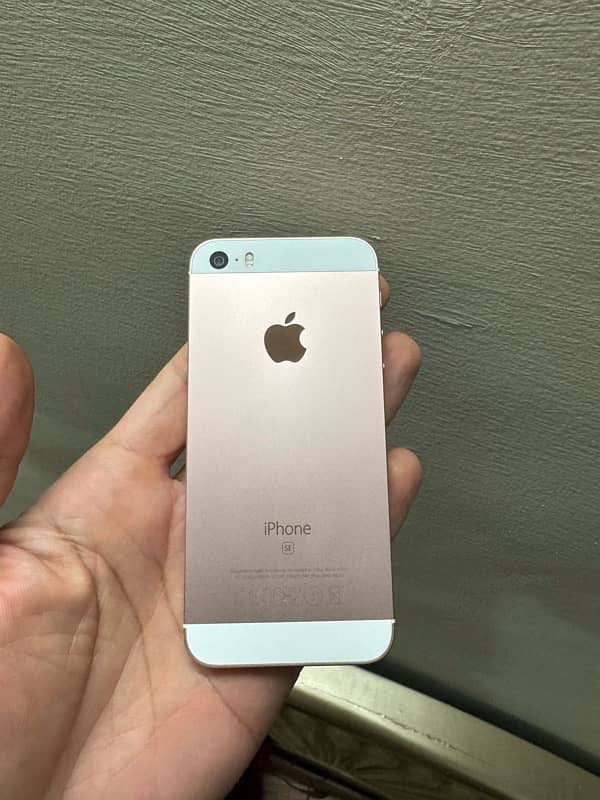 Iphone SE 128gb 0