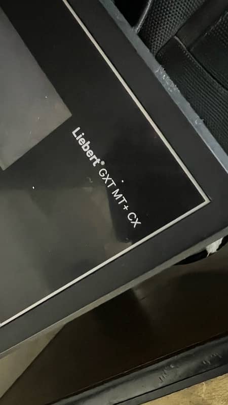 Vertiv Liebert GXT MT+ CX Series UPS 1
