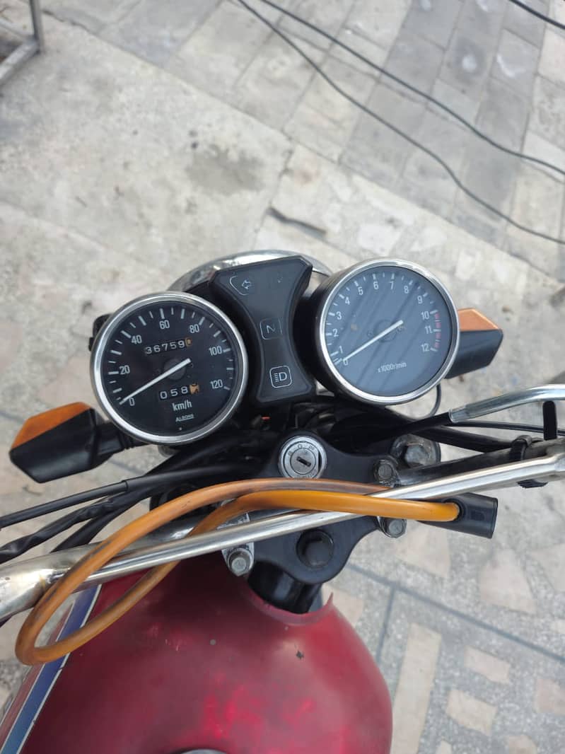 Suzuki GS-125 2010 MODEL 13