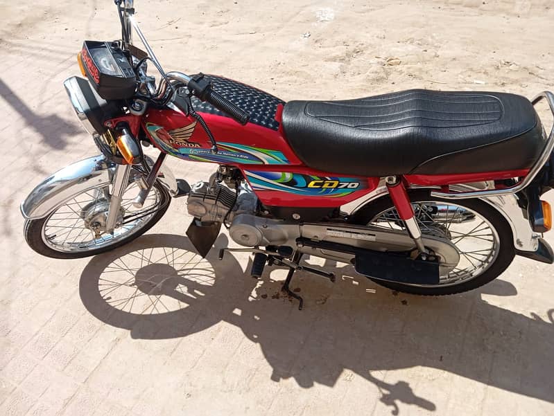 Honda CD 70 2024 4