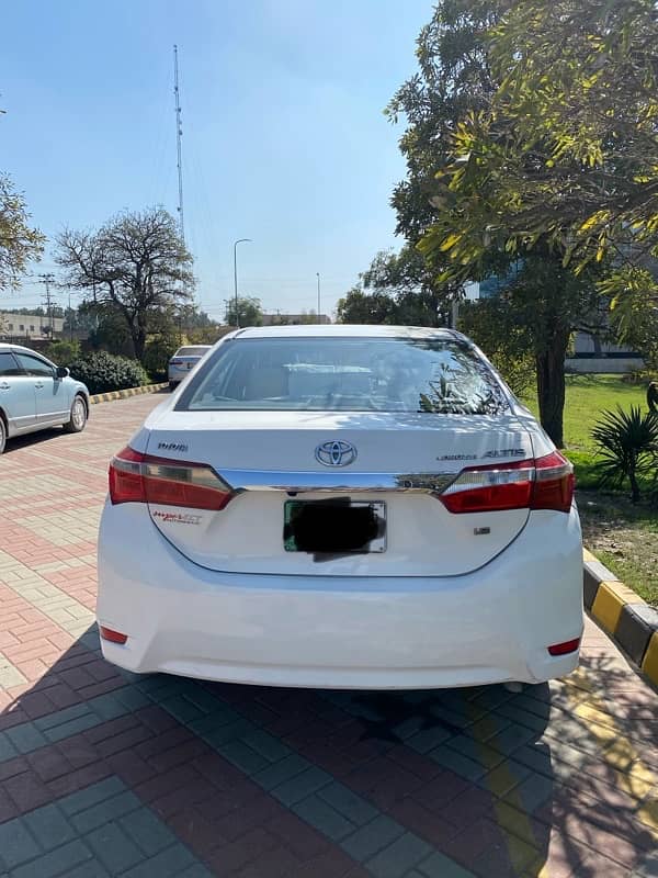 Toyota Corolla 2015 4