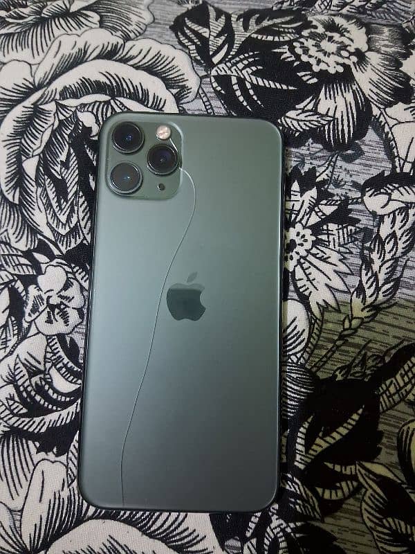 iPhone 11 pro   64 GB non pta Factory unlocked 3