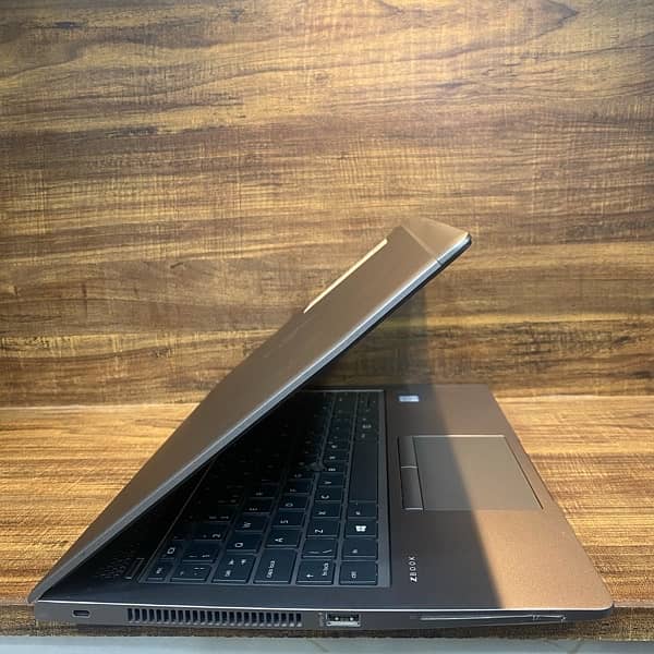 HP ZBOOK 14U G5 (i7-8th)(16-256) 2