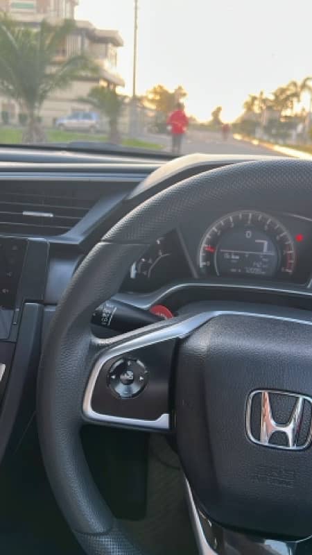 Honda Civic Oriel 2016 7