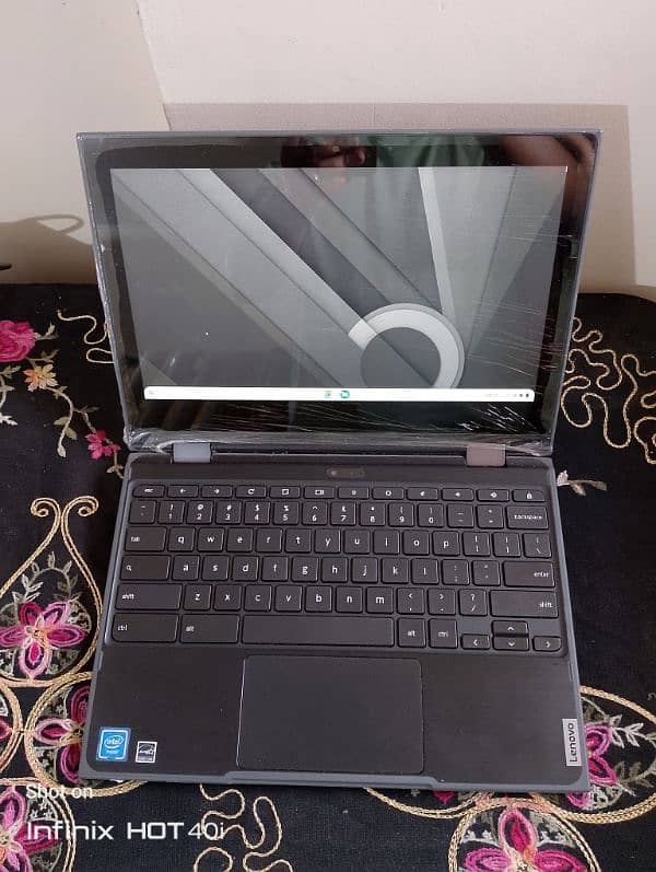 Lenovo 300e Touchscreen 360 Chromebook 1