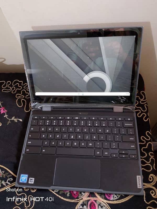 Lenovo 300e Touchscreen 360 Chromebook 3