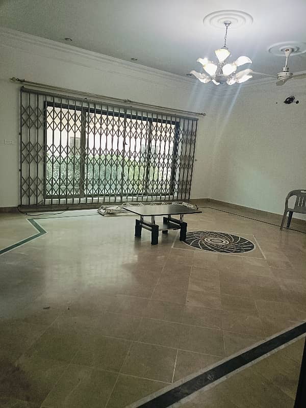 Upper Portion Available For Rent 9