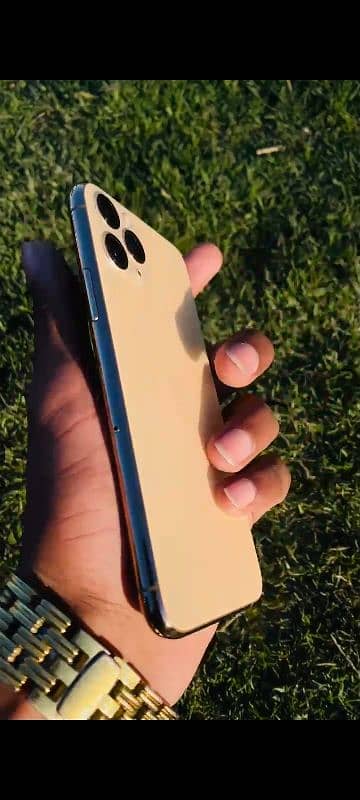 IPHONE 11PRO (FACTORY UNLOCK) 3