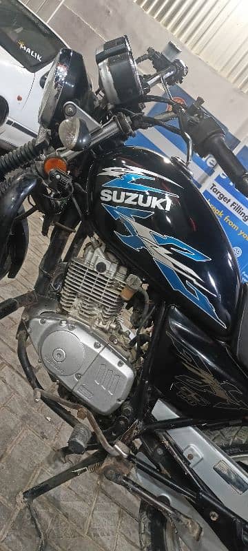 Suzuki GS 150 SE 2021 END 3