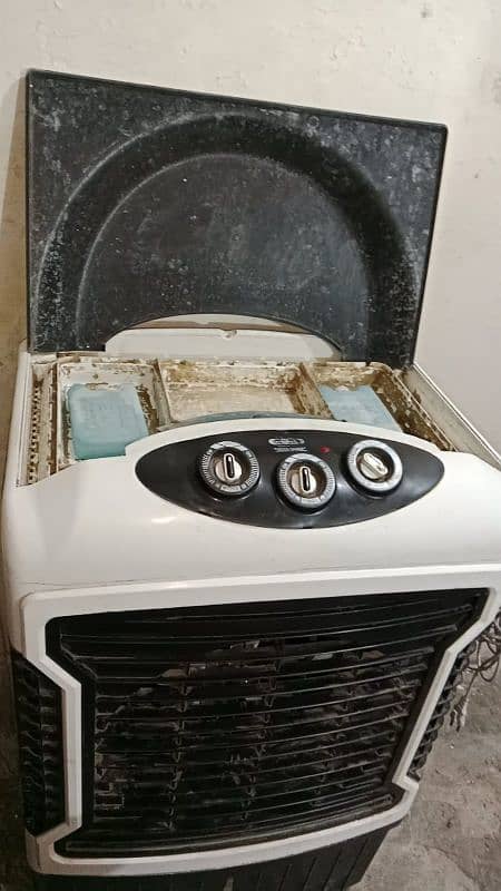 High Super Room Air Cooler is very good Condition 2