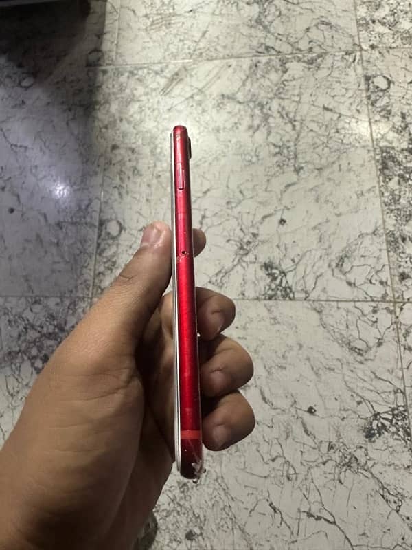 iphone 7 Red color 2