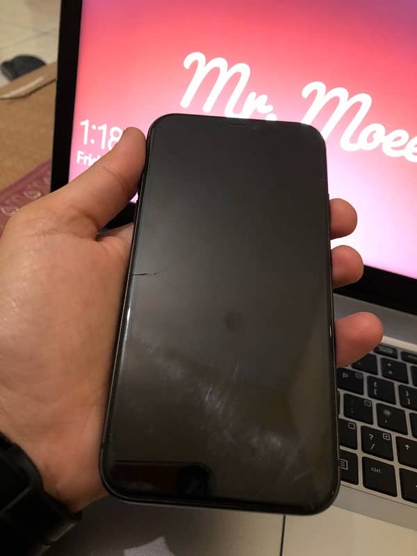 iPhone 11 non pta icloud locked 2