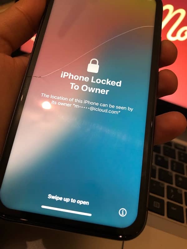 iPhone 11 non pta icloud locked 3