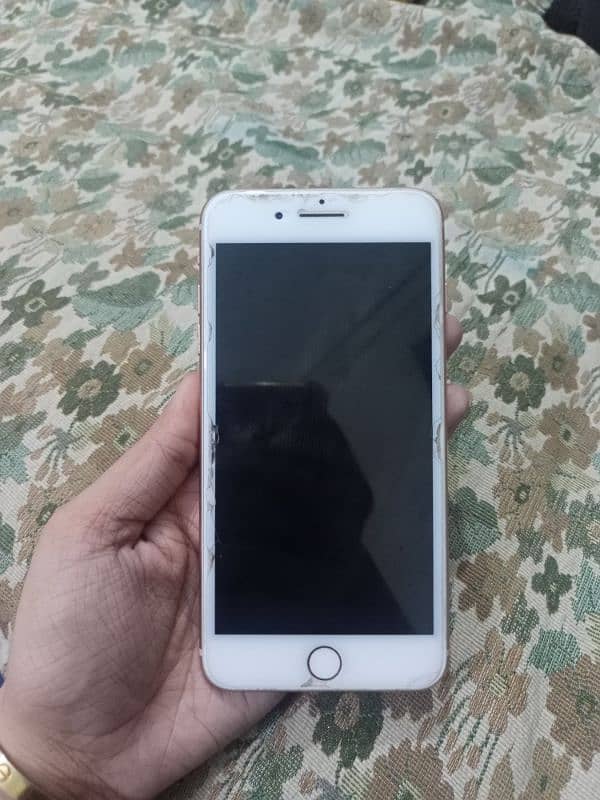 iphone 8+ rose gold 256gb non pta for sell urgent buyer needed 3