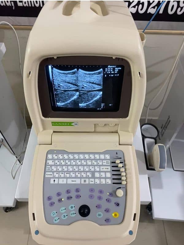 Ultrasound machine 4