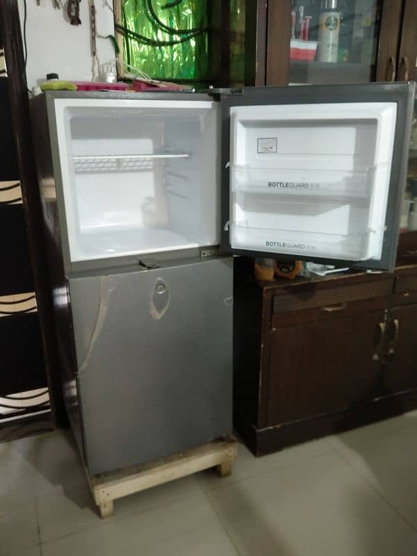 Haier Fridge just kike new 8