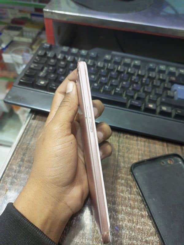 I am selling my oppo f1s 2