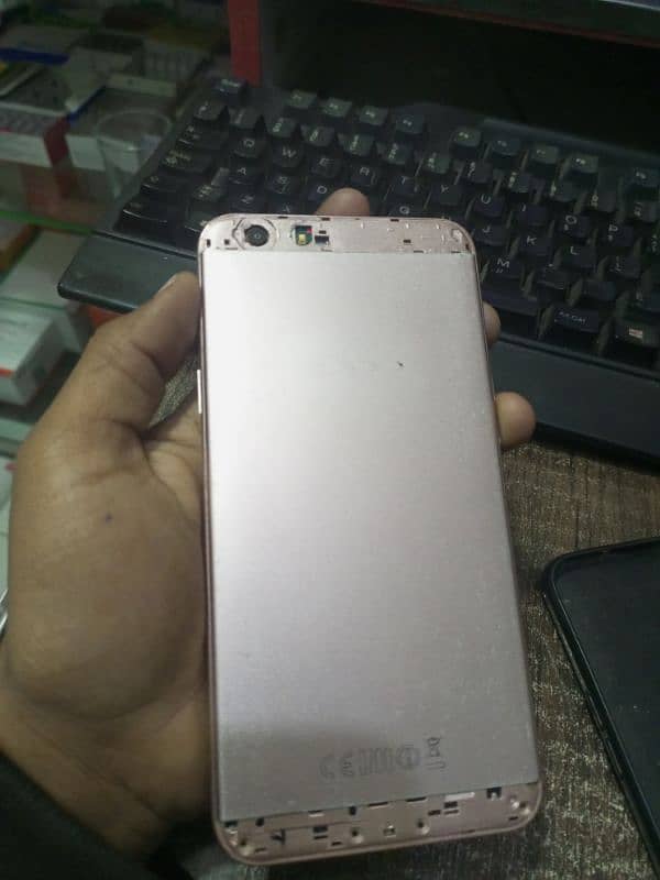 I am selling my oppo f1s 6