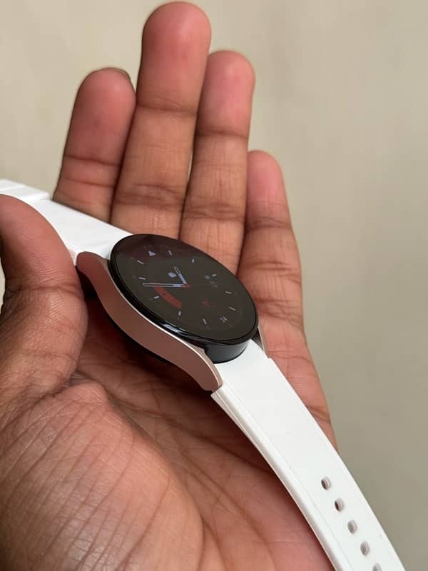 Samsung Galaxy Watch 5 LTE 2