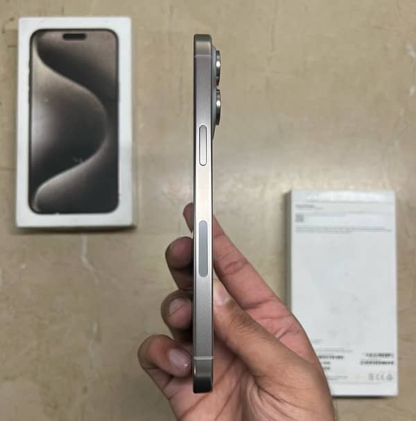 iPhone 15 Pro Max 256gb LLA FU 1