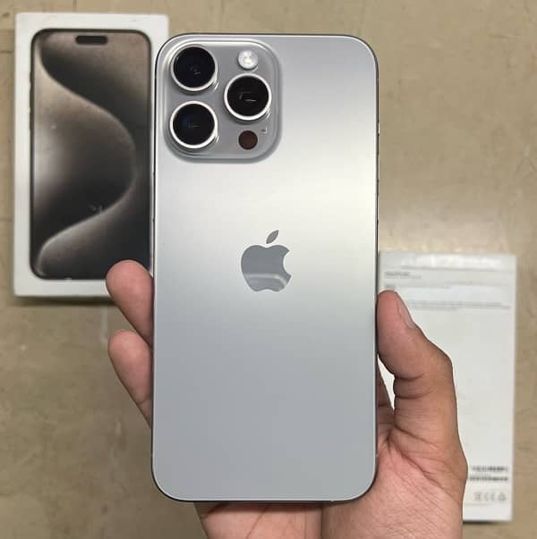 iPhone 15 Pro Max 256gb LLA FU 5