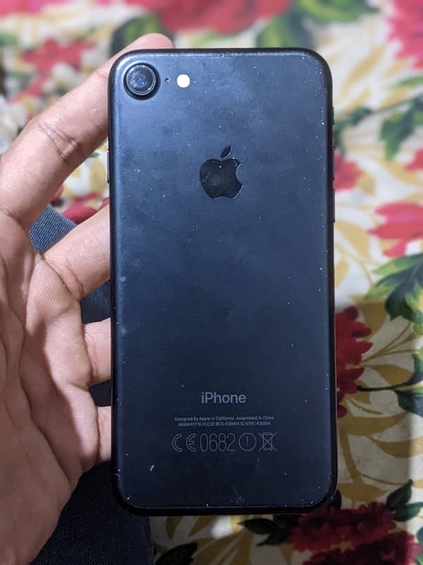 IPhone 7 128Gb PTA APPROVED 3