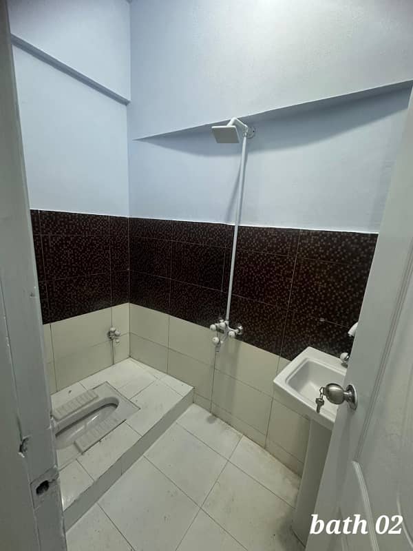 Elegant 4-Room Flat for Sale North Nazimabad Block K 6